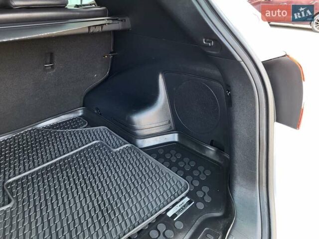 Серый Хендай их35, объемом двигателя 2 л и пробегом 221 тыс. км за 17150 $, фото 62 на Automoto.ua