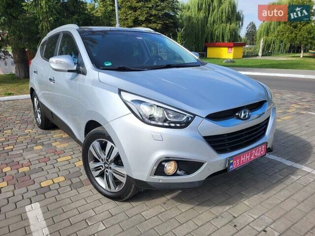 Серый Хендай их35, объемом двигателя 2 л и пробегом 221 тыс. км за 17150 $, фото 27 на Automoto.ua