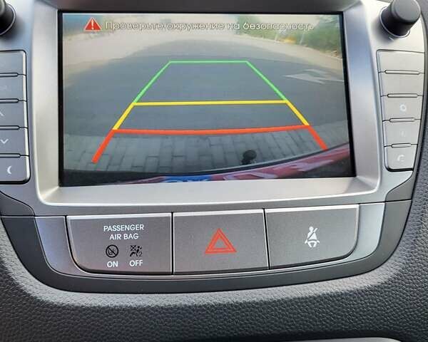 Серый Хендай их35, объемом двигателя 2 л и пробегом 221 тыс. км за 17150 $, фото 35 на Automoto.ua