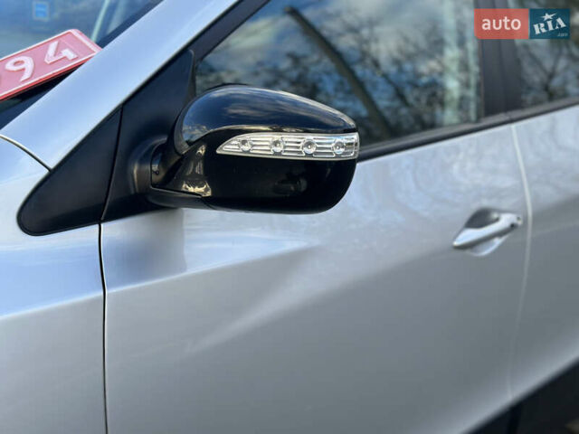 Хендай их35 2014 в Бродах на Automoto.ua Серый Хендай их35, объемом двигателя 2 л и пробегом 180 тыс. км за 15500 $, фото 5 на Automoto.ua