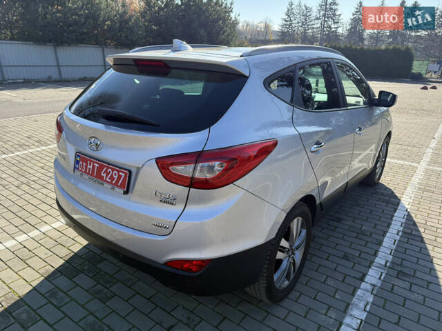 Серый Хендай их35, объемом двигателя 2 л и пробегом 187 тыс. км за 16600 $, фото 23 на Automoto.ua