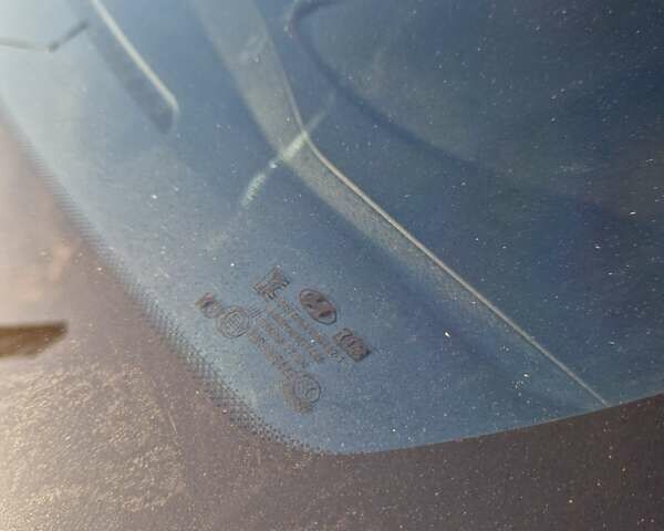 Серый Хендай их35, объемом двигателя 2 л и пробегом 138 тыс. км за 15200 $, фото 13 на Automoto.ua