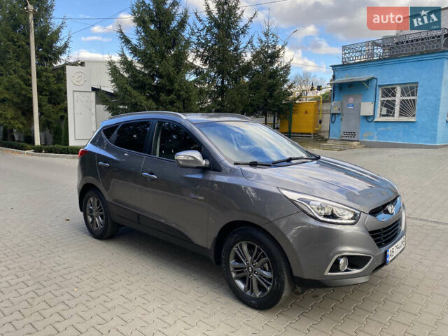 Хендай их35 2014 в Виннице на Automoto.ua Серый Хендай их35, объемом двигателя 1.7 л и пробегом 189 тыс. км за 14300 $, фото 34 на Automoto.ua
