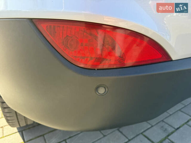 Серый Хендай их35, объемом двигателя 2 л и пробегом 187 тыс. км за 16600 $, фото 28 на Automoto.ua