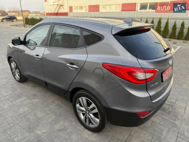 Сірий Хендай іх35, об'ємом двигуна 2 л та пробігом 124 тис. км за 16600 $, фото 27 на Automoto.ua