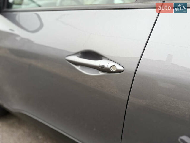 Серый Хендай их35, объемом двигателя 2 л и пробегом 124 тыс. км за 16850 $, фото 20 на Automoto.ua