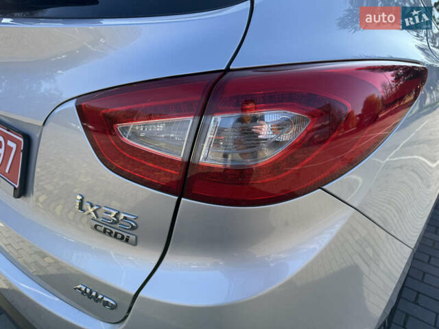 Серый Хендай их35, объемом двигателя 2 л и пробегом 187 тыс. км за 16600 $, фото 30 на Automoto.ua