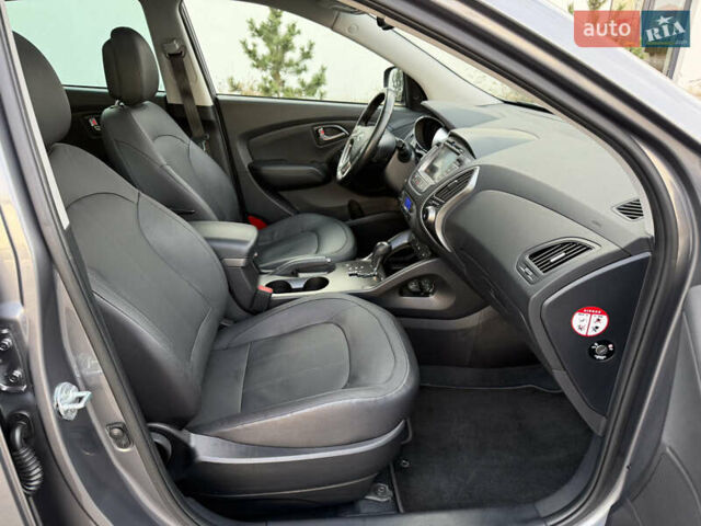 Сірий Хендай іх35, об'ємом двигуна 2 л та пробігом 124 тис. км за 16600 $, фото 86 на Automoto.ua