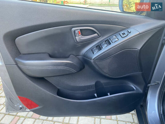 Хендай их35 2014 в Ивано-Франковске на Automoto.ua Серый Хендай их35, объемом двигателя 2 л и пробегом 96 тыс. км за 14600 $, фото 21 на Automoto.ua