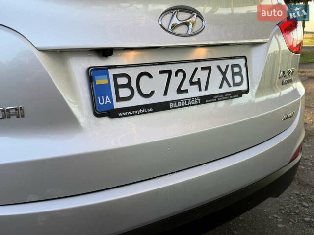 Серый Хендай их35, объемом двигателя 2 л и пробегом 183 тыс. км за 13750 $, фото 47 на Automoto.ua