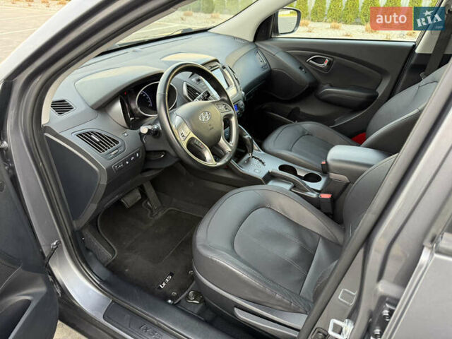 Сірий Хендай іх35, об'ємом двигуна 2 л та пробігом 124 тис. км за 16600 $, фото 71 на Automoto.ua