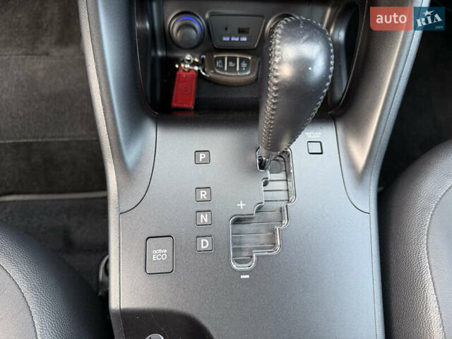 Сірий Хендай іх35, об'ємом двигуна 2 л та пробігом 124 тис. км за 16600 $, фото 63 на Automoto.ua