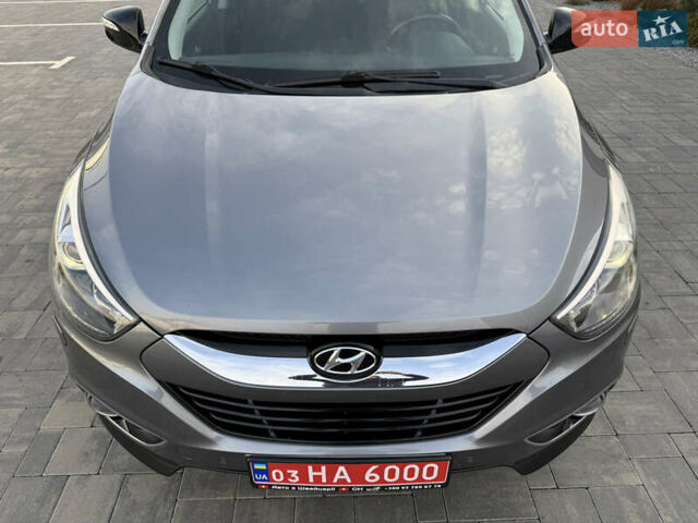 Сірий Хендай іх35, об'ємом двигуна 2 л та пробігом 124 тис. км за 16600 $, фото 6 на Automoto.ua