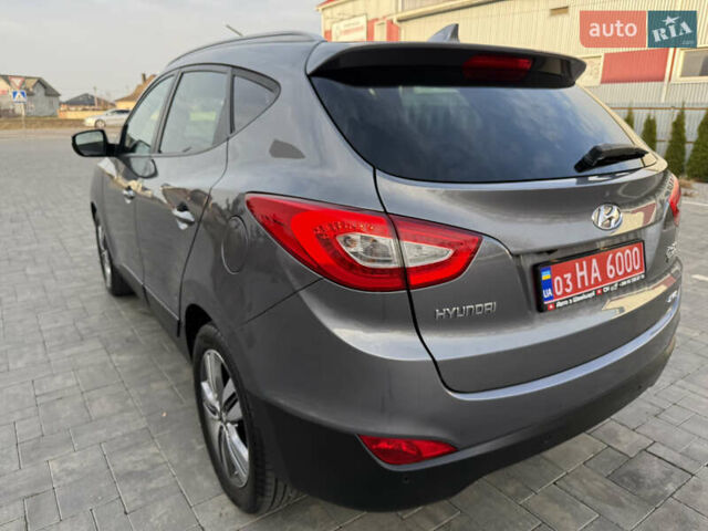 Сірий Хендай іх35, об'ємом двигуна 2 л та пробігом 124 тис. км за 16600 $, фото 30 на Automoto.ua