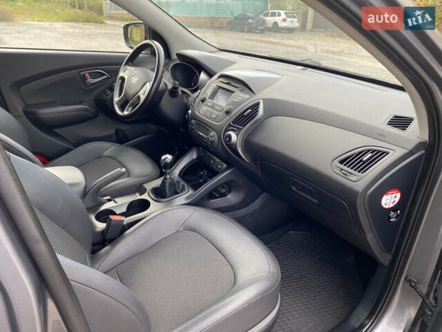 Хендай их35 2014 в Виннице на Automoto.ua Серый Хендай их35, объемом двигателя 1.7 л и пробегом 189 тыс. км за 14300 $, фото 52 на Automoto.ua
