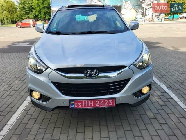 Серый Хендай их35, объемом двигателя 2 л и пробегом 221 тыс. км за 17150 $, фото 7 на Automoto.ua