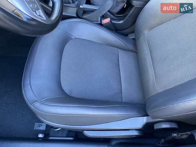 Хендай их35 2014 в Виннице на Automoto.ua Серый Хендай их35, объемом двигателя 1.7 л и пробегом 189 тыс. км за 14300 $, фото 8 на Automoto.ua