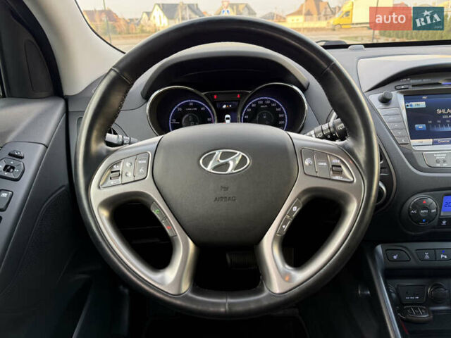 Сірий Хендай іх35, об'ємом двигуна 2 л та пробігом 124 тис. км за 16600 $, фото 50 на Automoto.ua