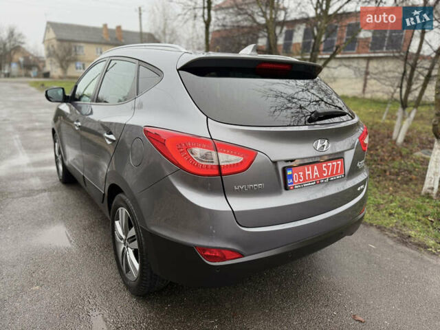 Серый Хендай их35, объемом двигателя 2 л и пробегом 124 тыс. км за 16850 $, фото 26 на Automoto.ua