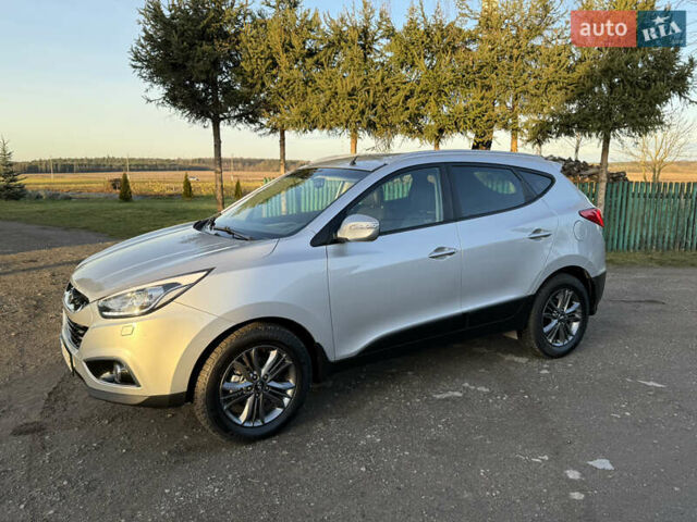 Серый Хендай их35, объемом двигателя 2 л и пробегом 183 тыс. км за 13750 $, фото 11 на Automoto.ua