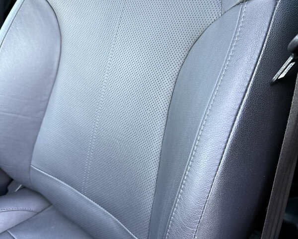 Серый Хендай их35, объемом двигателя 2 л и пробегом 187 тыс. км за 16600 $, фото 85 на Automoto.ua