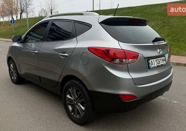 Серый Хендай их35, объемом двигателя 2.4 л и пробегом 127 тыс. км за 11650 $, фото 37 на Automoto.ua