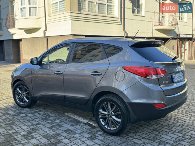 Серый Хендай их35, объемом двигателя 2 л и пробегом 96 тыс. км за 14899 $, фото 8 на Automoto.ua