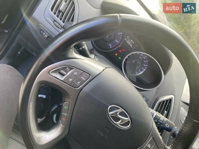 Хендай их35 2014 в Виннице на Automoto.ua Серый Хендай их35, объемом двигателя 1.7 л и пробегом 189 тыс. км за 14300 $, фото 16 на Automoto.ua