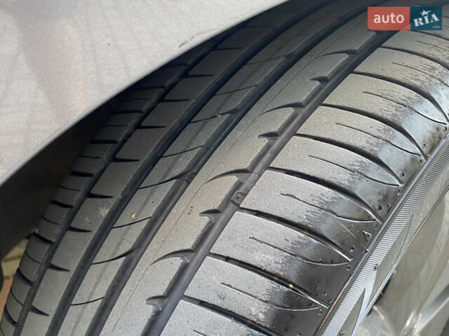 Хендай их35 2014 в Ивано-Франковске на Automoto.ua Серый Хендай их35, объемом двигателя 2 л и пробегом 96 тыс. км за 14600 $, фото 22 на Automoto.ua