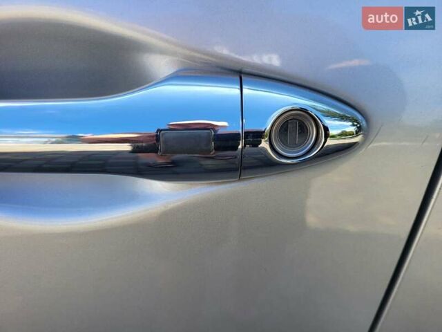 Серый Хендай их35, объемом двигателя 2 л и пробегом 221 тыс. км за 17150 $, фото 75 на Automoto.ua