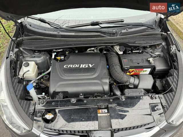 Серый Хендай их35, объемом двигателя 2 л и пробегом 124 тыс. км за 16850 $, фото 94 на Automoto.ua