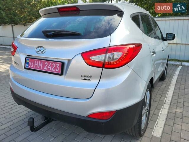 Серый Хендай их35, объемом двигателя 2 л и пробегом 221 тыс. км за 17150 $, фото 11 на Automoto.ua
