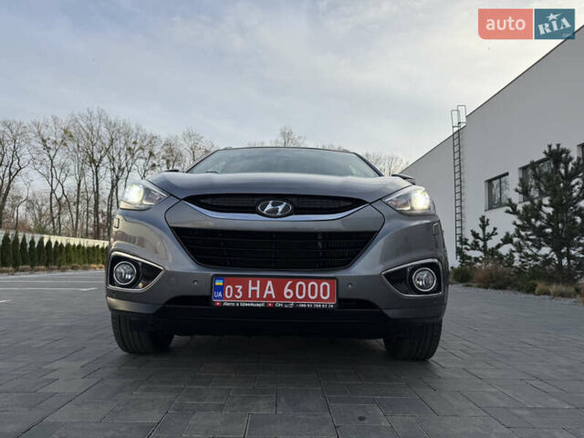 Сірий Хендай іх35, об'ємом двигуна 2 л та пробігом 124 тис. км за 16600 $, фото 1 на Automoto.ua