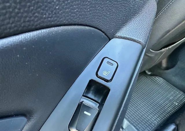 Серый Хендай их35, объемом двигателя 1.7 л и пробегом 119 тыс. км за 8800 $, фото 8 на Automoto.ua