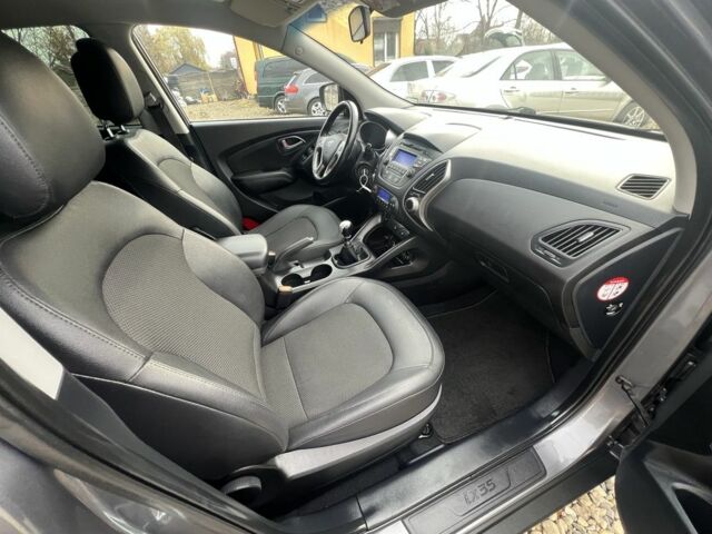 Сірий Хендай іх35, об'ємом двигуна 1.7 л та пробігом 187 тис. км за 14599 $, фото 9 на Automoto.ua