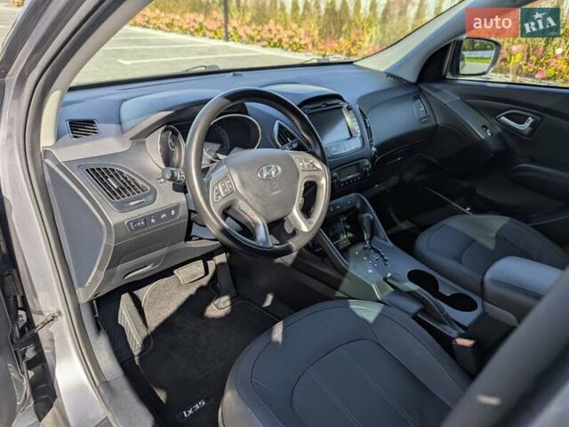 Сірий Хендай іх35, об'ємом двигуна 2 л та пробігом 113 тис. км за 16950 $, фото 29 на Automoto.ua