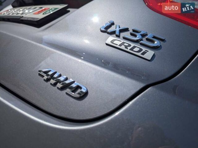 Сірий Хендай іх35, об'ємом двигуна 2 л та пробігом 113 тис. км за 16950 $, фото 34 на Automoto.ua