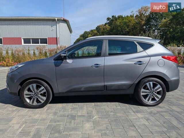 Сірий Хендай іх35, об'ємом двигуна 2 л та пробігом 113 тис. км за 16950 $, фото 16 на Automoto.ua