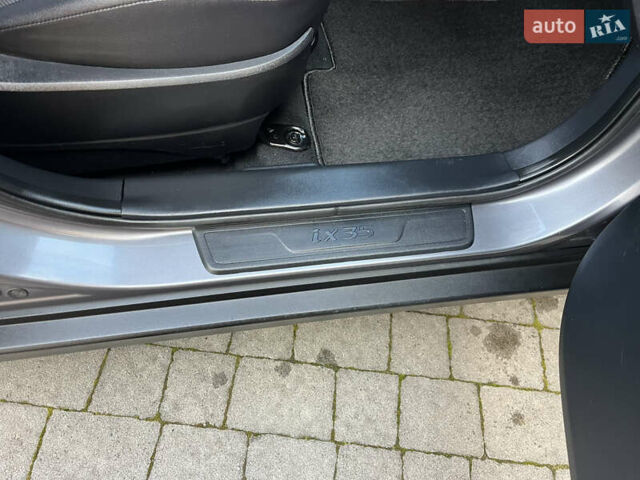 Серый Хендай их35, объемом двигателя 1.7 л и пробегом 187 тыс. км за 14800 $, фото 31 на Automoto.ua