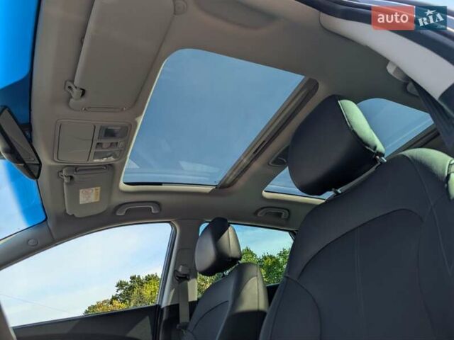 Сірий Хендай іх35, об'ємом двигуна 2 л та пробігом 113 тис. км за 16950 $, фото 43 на Automoto.ua