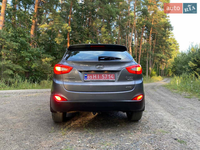Серый Хендай их35, объемом двигателя 2 л и пробегом 227 тыс. км за 15299 $, фото 30 на Automoto.ua