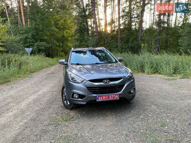 Серый Хендай их35, объемом двигателя 2 л и пробегом 227 тыс. км за 15299 $, фото 23 на Automoto.ua