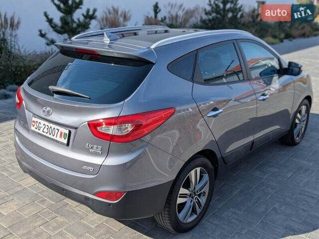 Сірий Хендай іх35, об'ємом двигуна 2 л та пробігом 113 тис. км за 16950 $, фото 20 на Automoto.ua