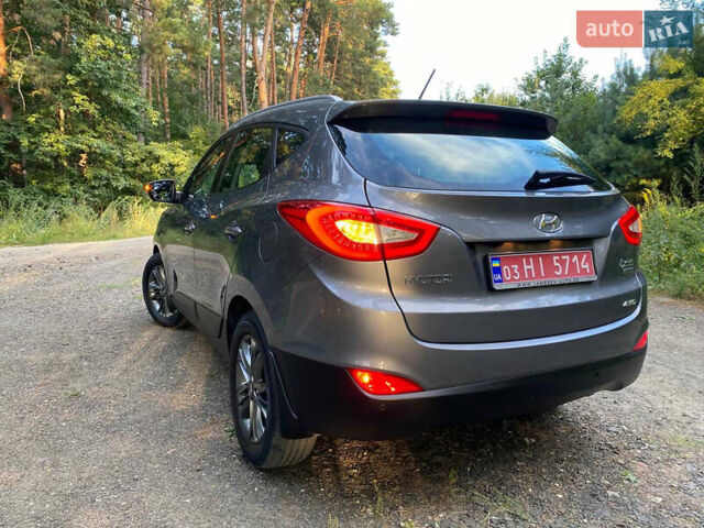 Серый Хендай их35, объемом двигателя 2 л и пробегом 227 тыс. км за 15299 $, фото 25 на Automoto.ua