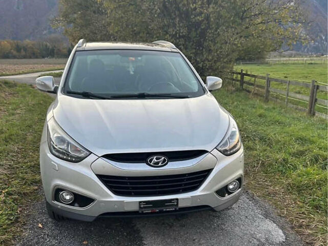 Сірий Хендай іх35, об'ємом двигуна 2 л та пробігом 191 тис. км за 15650 $, фото 2 на Automoto.ua