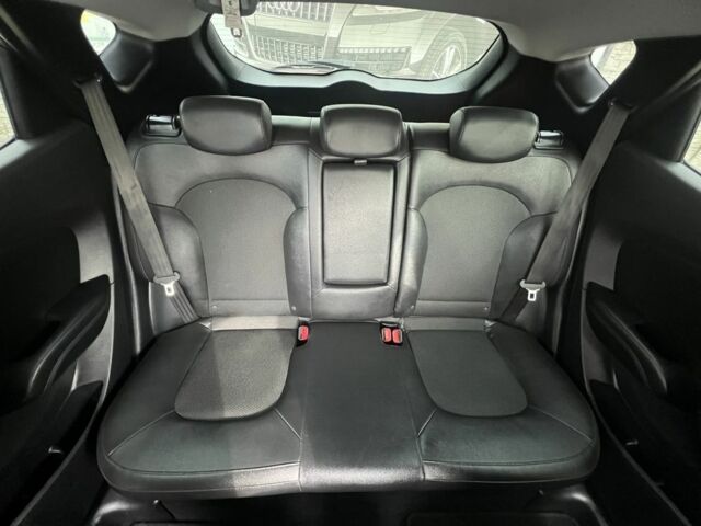 Сірий Хендай іх35, об'ємом двигуна 1.7 л та пробігом 187 тис. км за 14599 $, фото 19 на Automoto.ua