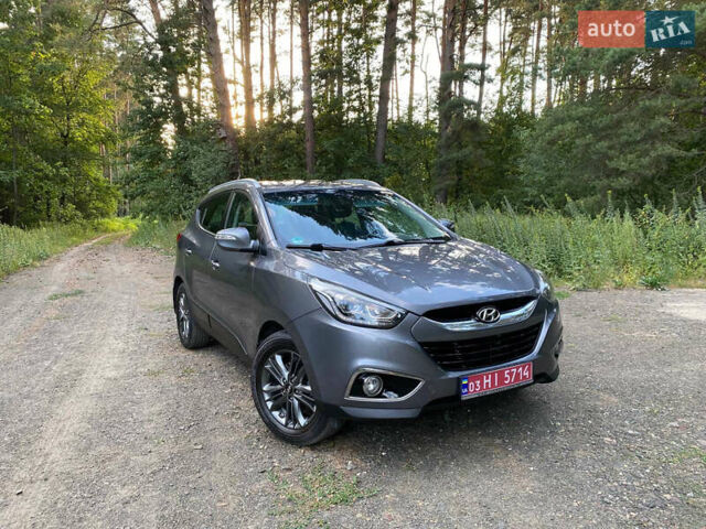 Серый Хендай их35, объемом двигателя 2 л и пробегом 227 тыс. км за 15299 $, фото 24 на Automoto.ua