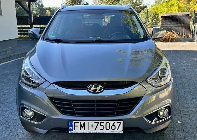 Серый Хендай их35, объемом двигателя 1.7 л и пробегом 119 тыс. км за 8800 $, фото 1 на Automoto.ua