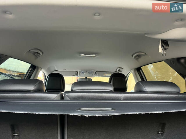 Серый Хендай их35, объемом двигателя 1.7 л и пробегом 187 тыс. км за 14800 $, фото 24 на Automoto.ua