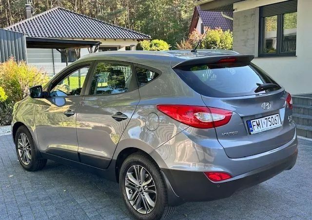 Серый Хендай их35, объемом двигателя 1.7 л и пробегом 119 тыс. км за 8800 $, фото 5 на Automoto.ua